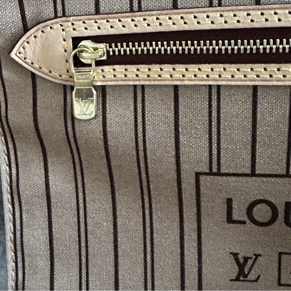 ❌SOLD❌Authentic Louis Vuitton Neverfull GM monogram - Picture 15 of 15